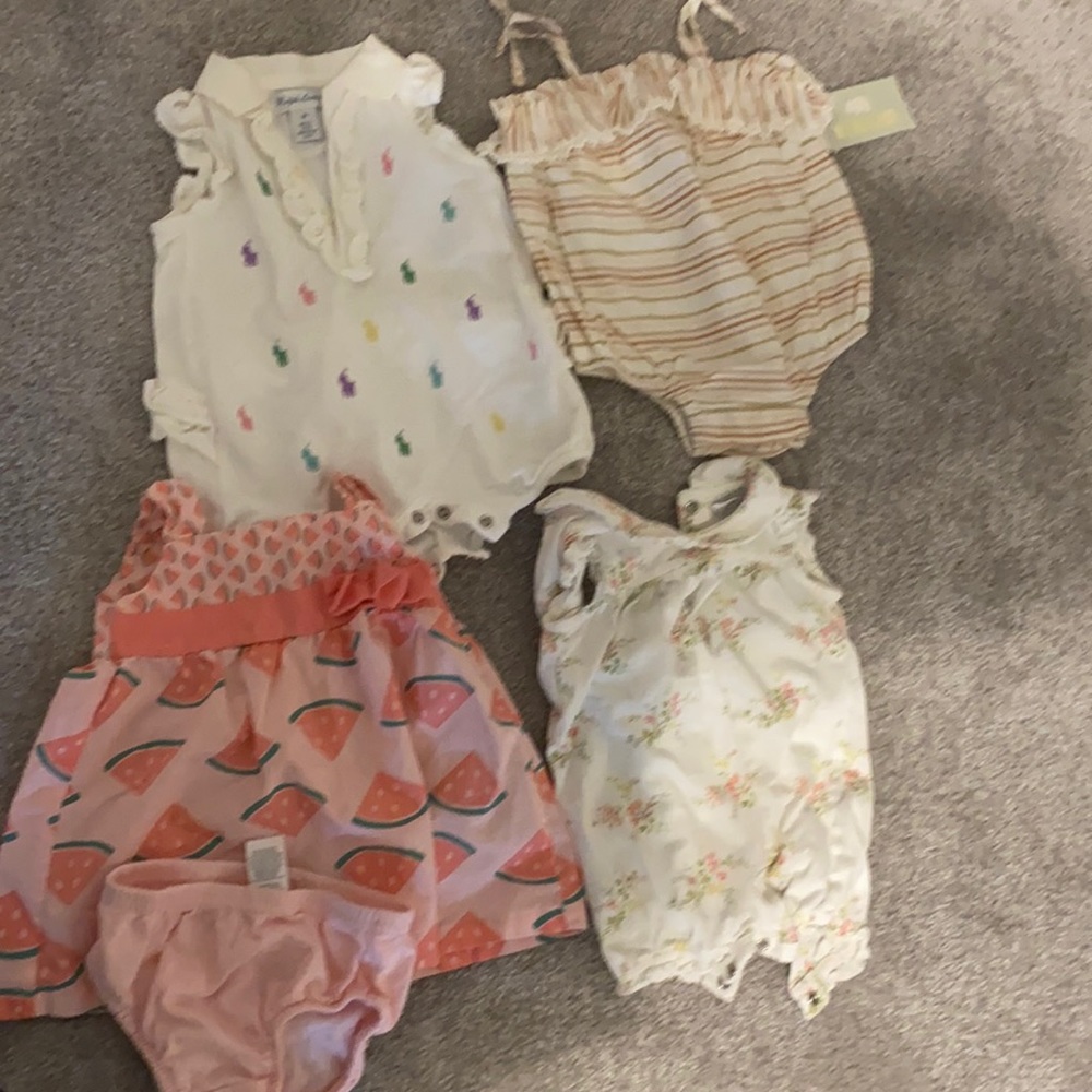 Infants 0-3 bundle matching sets